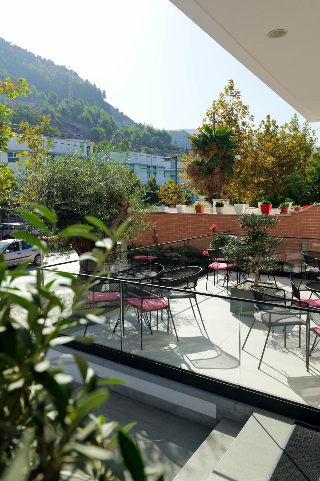 Hotel Central Vlore Exterior photo
